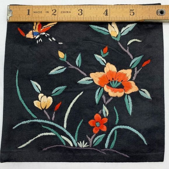 Vintage Dun Huang Chinese Silk Hand Embroidered Tapestries Doilies Set of Five - Picture 11 of 12